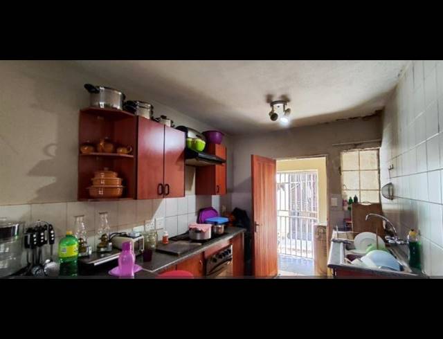 3 BEDROOM APARTMENT FOR SALE IN KLIPPOORTJE